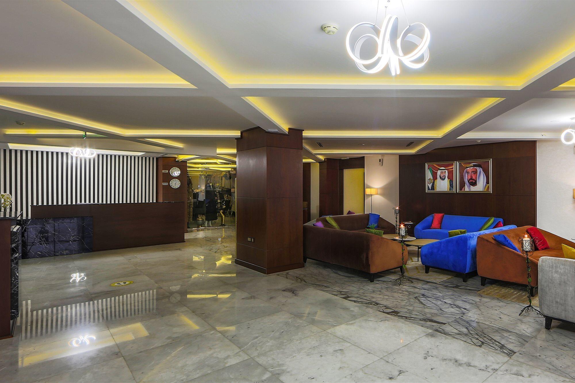 Nova Park Hotel Шарджа Екстериор снимка