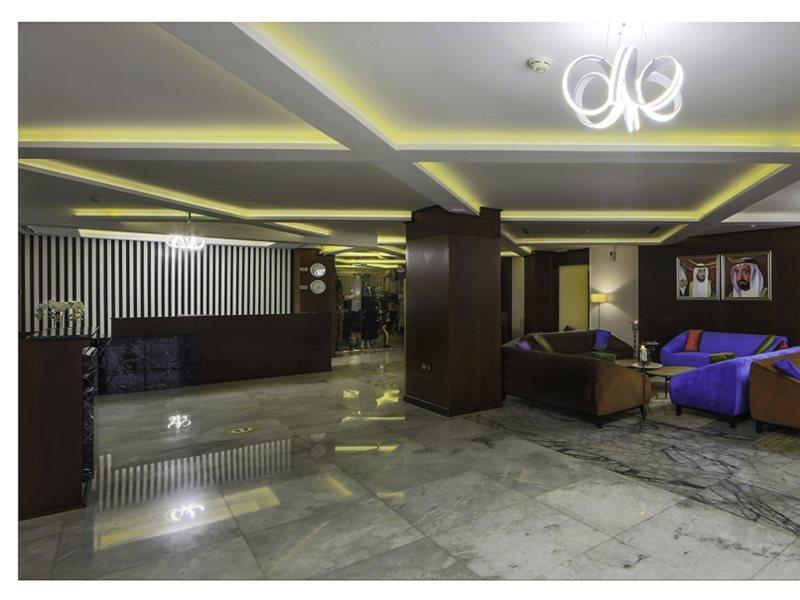 Nova Park Hotel Шарджа Екстериор снимка